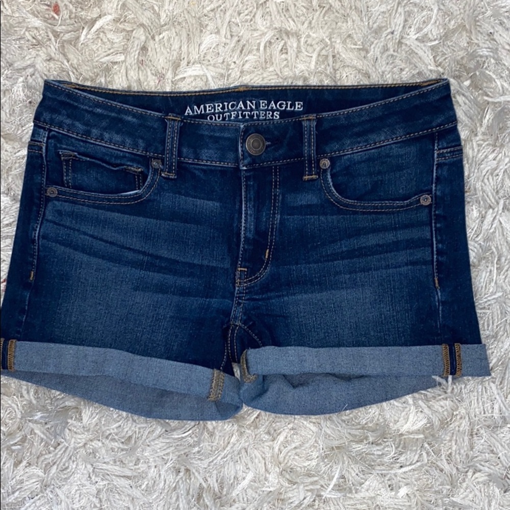 AE mid-rise shorts